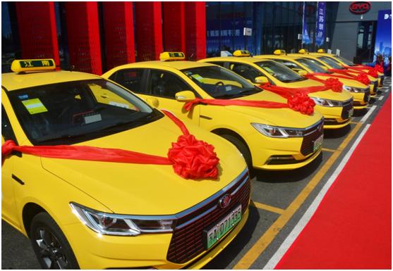 也预示着这批比亚迪新能源出租车正式投放运营,为南京市出租车行业